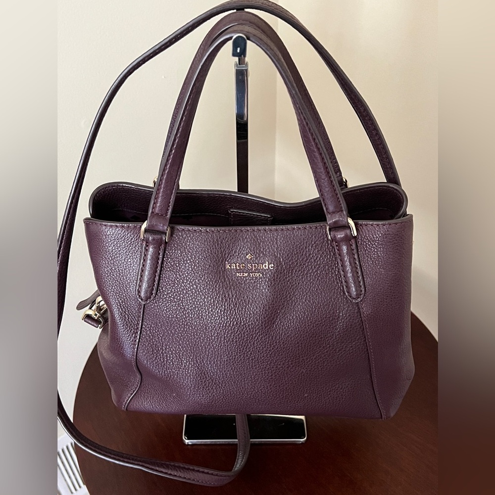 Kate Spade Jackson crossbody leather bag with removable strap. EUC. No callouts.